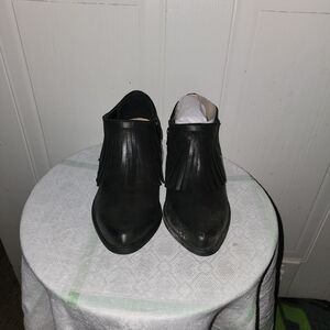 COCONUTS BY MATISSE Black Faux Leather Fringe Zip Ankle Boot Bootie Sz 7.5M NEW